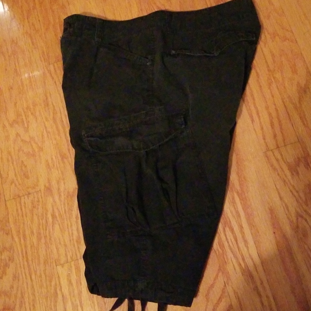 Shorts - Picture 6 of 6